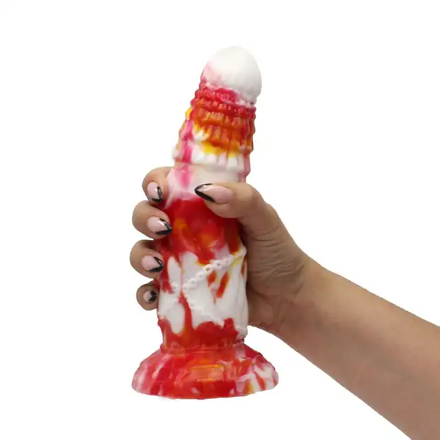 Kiotos Monstar - Beast 4. Dildo w kształcie penisa zniewolonego potwora - z łańcuchem. Mocna przyssawka, 6,5 cm średnicy