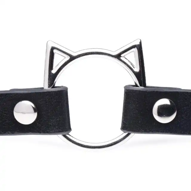 Master Series - Kinky Kitty Ring Slim Choker. Obroża z ringiem w kształcie uroczego kotka. Słodki dodatek do sypialnianego look`u 