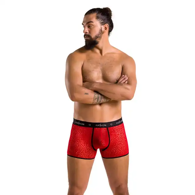 Passion - 046 Short Parker Red L/XL - czerwone bokserki męskie we wzór. Zmysłowa dziurka z tyłu 