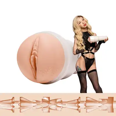 Fleshlight - Kenzie Reeves. Realistyczny masturbator z odlewem gwiazdy porno. Numer 1 na świecie!