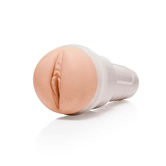 Fleshlight - Kenzie Reeves. Realistyczny masturbator z odlewem gwiazdy porno. Numer 1 na świecie!