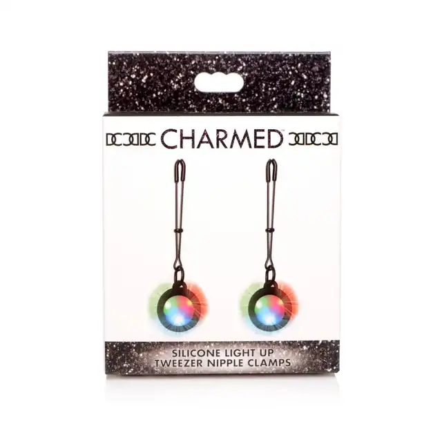 Charmed - Heart Adjustable Nipple Clamps LED. Nowoczesne klamerki na sutki z 3 kolorami podświetlenia. Szaleństwo upojnej nocy. 