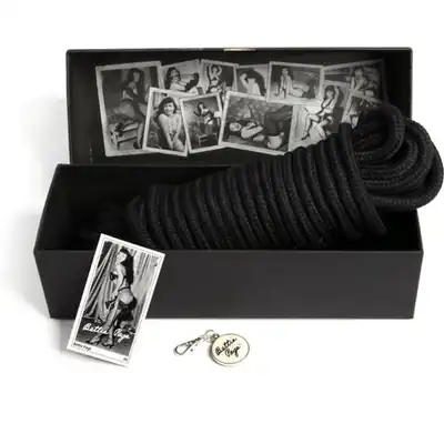 Bettie Page - Bondage Rope. Ekskluzywna lina do wiązania 914 cm!
