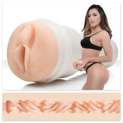 Fleshlight Girls - Adriana Chechik. Sztuczna pochwa nr 1 na świecie!