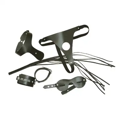 Leder - Super skórzany zestaw BDSM! Kajdanki, obroża, pejcz, maska, majtki