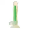 Radiant - Soft Silicone Glow In The Dark Dildo Small Green 17,5 cm. Silikonowe dildo w kształcie penisa z mocną przyssawką. Świeci w ciemnościach. 