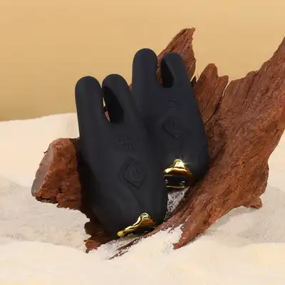 Zalo  - Navo Wireless Nipple Clamps. Klamerki na sutki premium zdalnie sterowane. Zabawa z aplikacją pełną doznań. 
