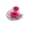 Nixie - Metal Butt Plug &amp; Furry Handcuffs Pink Metallic. Zniewalające połączenie korka analnego i łańcuszka prowadzącego do zmysłowych futrzanych kajdanek