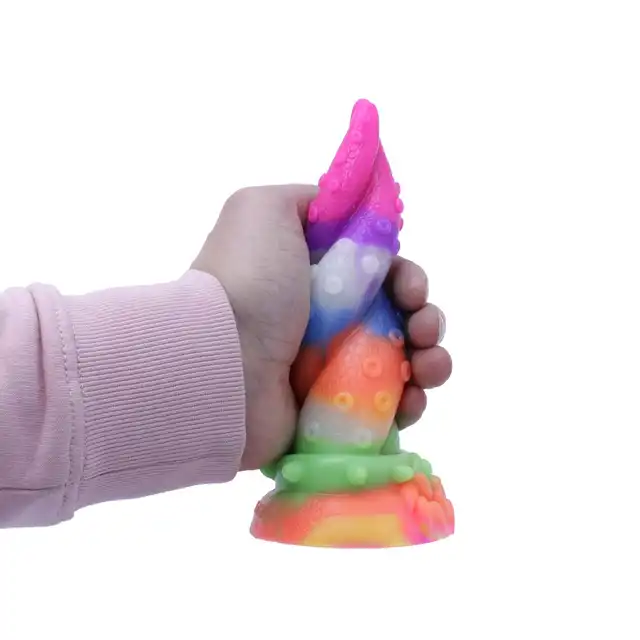 Kiotos Monstar - Dildo Beast 61 Glow - świecące dildo bestii. Rozświetl atmosferę w swojej sypialni