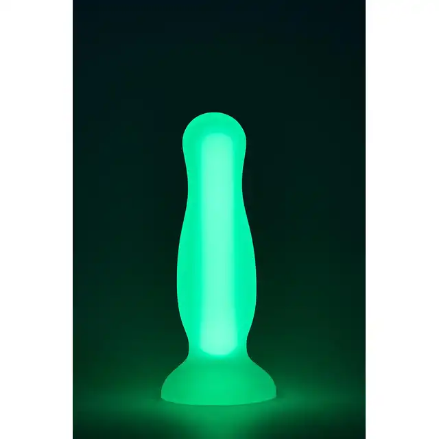 Radiant - Soft Silicone Glow In The Dark Plug S Green. Mały korek analny świecący w ciemnościach. 11 cm długości, 2,8 cm średnicy