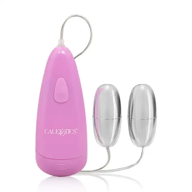 Calexotics - Double Waterproof Bullet Silver. Podwójne wibrujące jajeczko ze sterowaniem za pomocą pilota