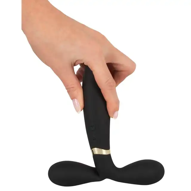 Couples Choice - 3 Motors Vibrator. Wszechstronny wibrator dwustronny, elastyczne ramiona i silne wibracje. Doświadcz potrójnej przyjemności