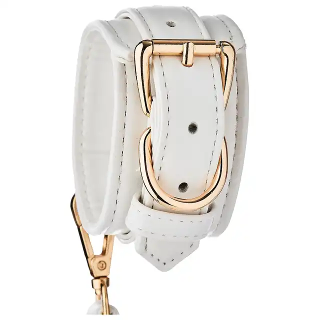 Blaze - Elite Handcuffs White. Stylowe regulowane kajdanki wykonane z białej sztucznej skóry wzbogacone o złote detale. 
