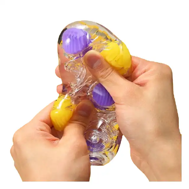 Tenga - Boble Magic Marbles. Elastyczny masturbator żelowy z nieregularnymi stymulującymi kulkami wewnątrz. Nowa forma stymulacji