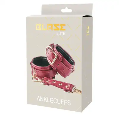 Blaze - Elite Anklecuffs Red. Eleganckie i stylowe czerwone kajdanki na nogi ze złotymi elementami. Super do sesji BDSM