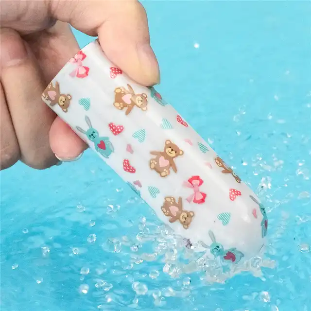 LoveToy - Bear Massager. Mini wibrator o uroczym wzorze misiów. Całkowita dyskrecja w każdej chwili pod ręką