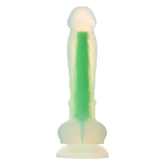 Radiant - Soft Silicone Glow In The Dark Dildo Small Green 17,5 cm. Silikonowe dildo w kształcie penisa z mocną przyssawką. Świeci w ciemnościach. 