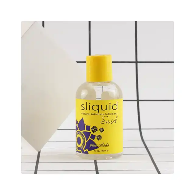 Sliquid - Naturals Swirl Lubricant Pina Colada 125 ml. Aromatyzowany lubrykant na bazie wody o smaku pina colady 