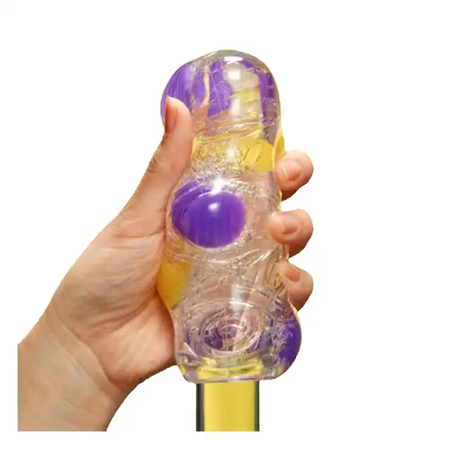 Tenga - Boble Magic Marbles. Elastyczny masturbator żelowy z nieregularnymi stymulującymi kulkami wewnątrz. Nowa forma stymulacji