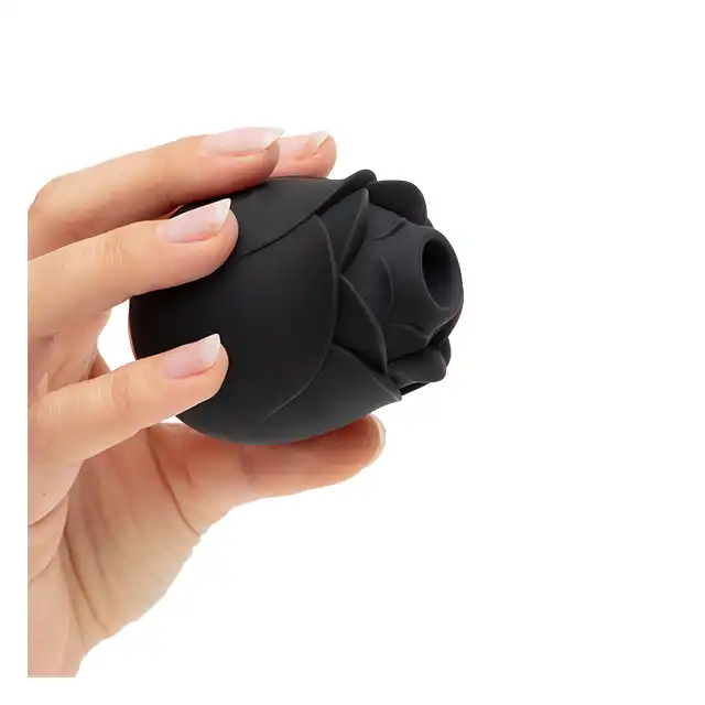 Fifty Shades of Grey - Suction Rose Black. Czarna różyczka do łechtaczki, stymulacja ciśnieniowa w trybie incognito