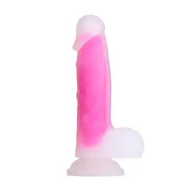 So Divine - Glorious Real Skin Feel Pink Dildo - realistyczne dildo o różowym kolorze. Mocna przyssawka na zabawę solo 