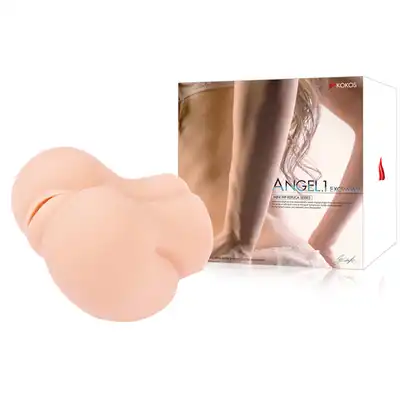 Kokos - Angel 1. Masturbator z mocno wypiętymi pośladkami, idealna pozycja do zabaw z niegrzecznym aniołkiem