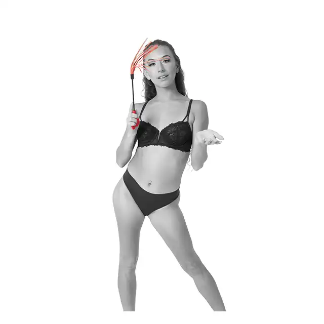 Sportsheets - Sex &amp; Mischief Amor Crop. Czerwony bat z packą w kształcie serca. Wybierz na jaką stymulację masz ochotę