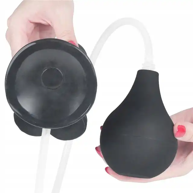 LoveToy - Squirt Extreme 9'' Squirting Dildo Black. Realistyczne dildo z przyssawką i wytryskiem. Ultra delikatna w dotyku powierzchnia, intensywne doznania