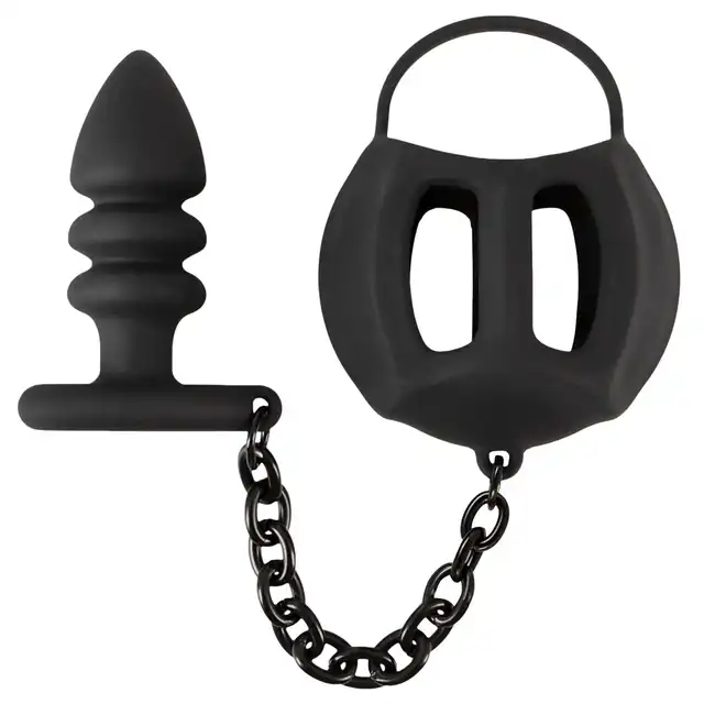 Black Velvets - Ball Cage with Butt Plug. Pierścień erekcyjny, klatka na jądra połączone metalowym łańcuchem z plugiem analnym
