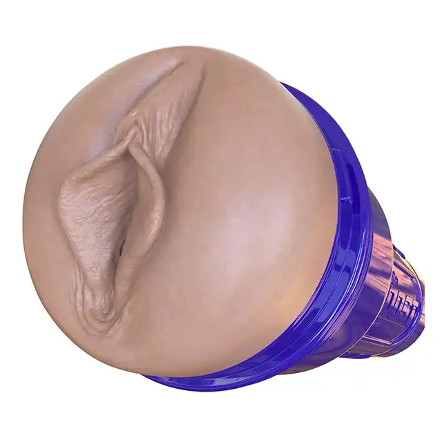 Fleshlight - Boost Bang. Nowoczeny masturbator z realistyczną pochwą i teksturowanym rękawem z pierścieniami, wypustkami i żłobieniami