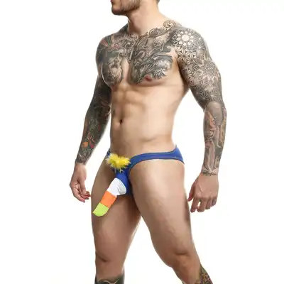 MOB - Toucan Bikini Royal Blue XL. Niebieskie stringi męskie z kieszonką o wzorze dzioba tukana, wyraź swój humor i niezależność