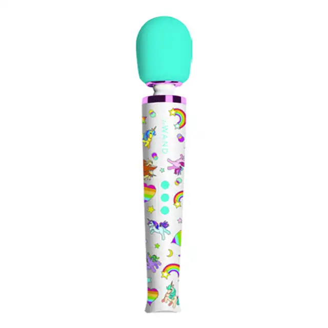 Le Wand - Unicorn Wand 8 Piece Collection. Luksusowy zestaw z wibratorem magiczna różdżka i super stymulacyjnymi nakładkami, motyw jednorożca. Mega Sale!