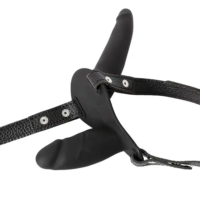 Oproducts - Double Penis Harness - Podwójny starp-on dla niesamowitej przyjemności. Wegańska skóra