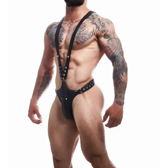 C4M - Dungeon Black Harness OS - harness w połączeniu z majtkami. Odważny, seksowny materiał i możliwość regulacji