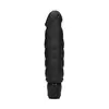 Shots Toys - Ribbed Multispeed Vibrator  Black. Klasyczny, silikonowy wibrator z regulacją intensywności wibracji, zasilany na baterie, o teksturowanej powierzchni