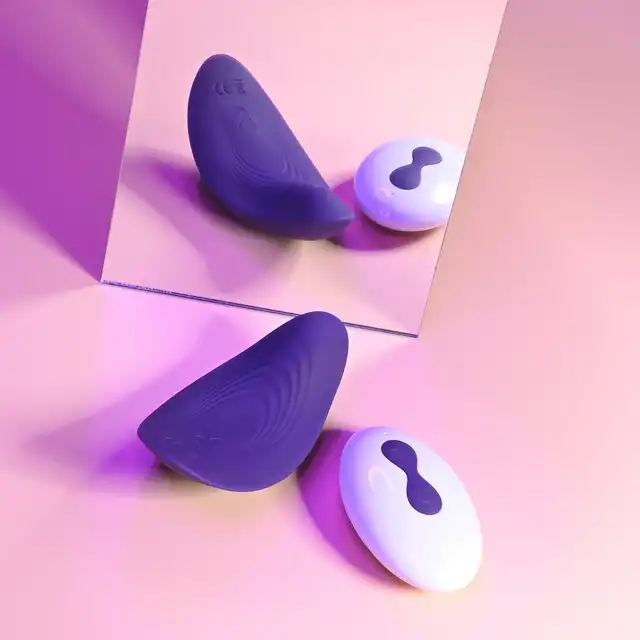 Playboy - Our Little Secret - Twój mały sekret - wibrator do bielizny. Zaproszenie do niezwykłych przyjemości!