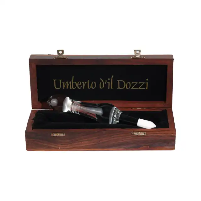 Joyride – Umberto D'il Dozzi. Luksusowe i eleganckie, szklane dildo z pędzelkiem i drewnianą szkatułką. Produkt premium. 