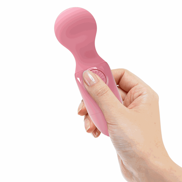 Pretty Love - Mini Stick Little Cute Pink. Niewielka różowa magiczna różdżka o ogromnej mocy, przynosi maksimum przyjemności i pozwala na eksperymentowanie