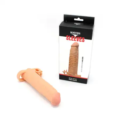 Kiotos - Realistic Sleeve 19 cm - przedłużka na penisa z ringiem oraz stymulatorem łechtaczki. Dodatkowa przyjemność gwarantowana!