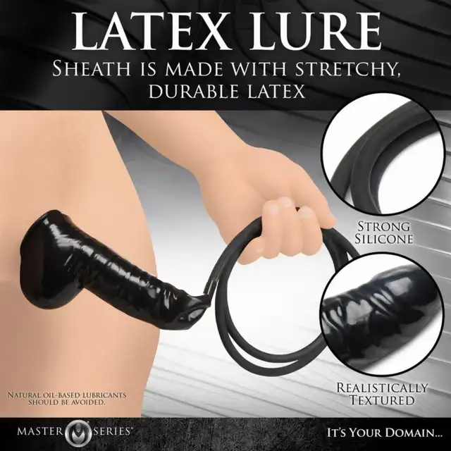 Master Series - Guzzler Realistic Latex Penis Sleeve with Hose. Czarna, lateksowa nakładka na penisa z wężem 122 cm do zabaw z pissingiem