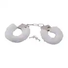 Bestseller - Soft White Handcuffs. Metalowe, doskonałe dla par kajdanki z białym, miękkim futerkiem. Doskonała opcja na urokliwe zniewolenie.  