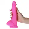 Real Safe - Long Stocky Dildo Pink. Realistyczne dildo z naturalnymi jądrami, żołędzią i żyłami. Odkryj autentyczność przyjemności