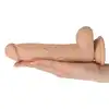 Real Safe - Brush Dildo Flesh. Realistyczne dildo o naturalistycznej teksturze z elastycznego materiału. opracowanych jądrach, trzonie i żołędzi