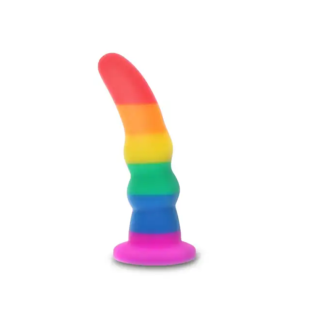 Pride - Cheeky Boytoy. Tęczowa wtyczka analna z silikonu premium z wygięciem do stymulacji punktu P