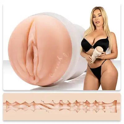 Fleshlight Girls - Savannah Bond. Realistyczny masturbator kultowej seks bomby i gwiazdy porno. Unikalne super stymulujące wnętrze