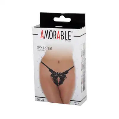 Amorable -  Open String Black. Czarne stringi z koronką w kształcie motyla, delikatne i nieoczywiste uwydatnienie piękna