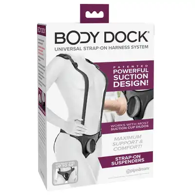 Pipedream - Body Dock Strap-On Suspenders - uniwersalny strap-on z szelkami. Pasuje do każdego dilda!