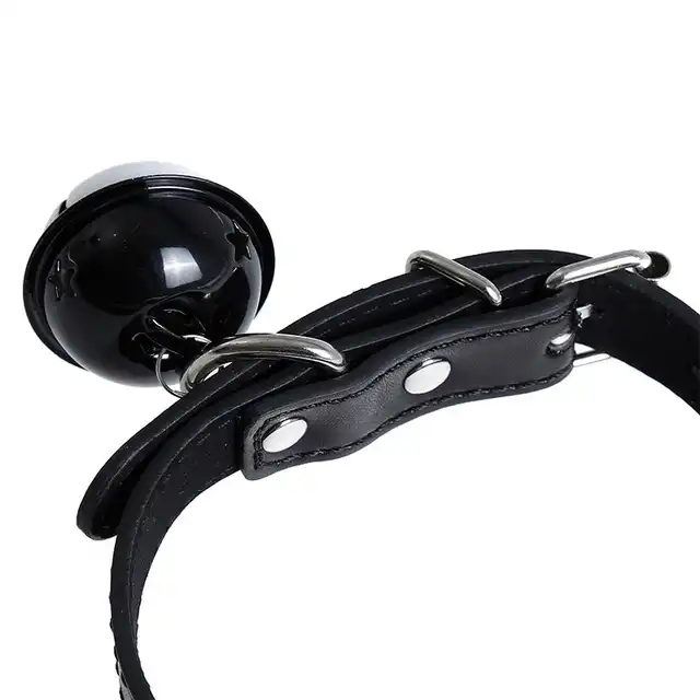 Oproducts - Collar with Bell PU-Leather. Czarna obroża z ekoskóry z intrygującym dzwoneczkiem. 