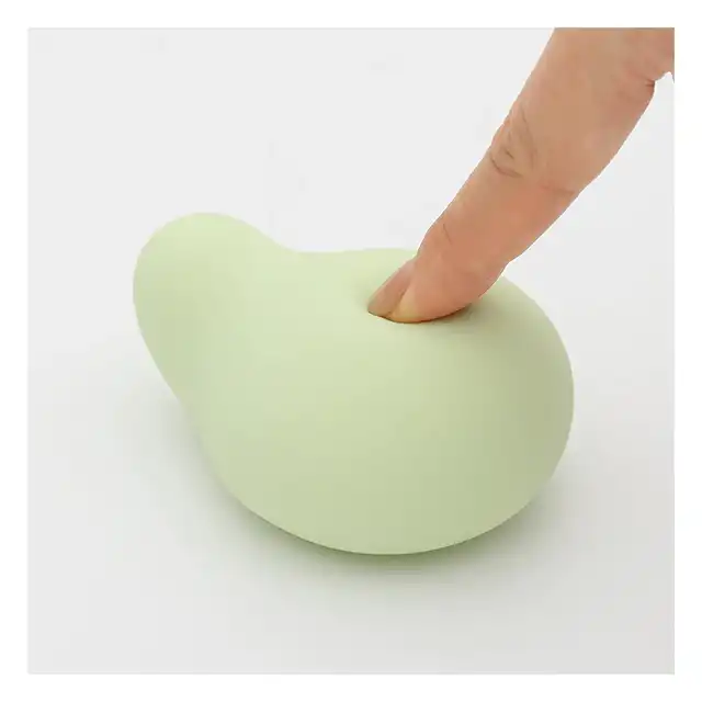 Iroha by Tenga - Midori. Elegancki i super miękki stymulator łechtaczkowy. Genialnie miękka i aksamitna powłoka zapewniająca przyjemność