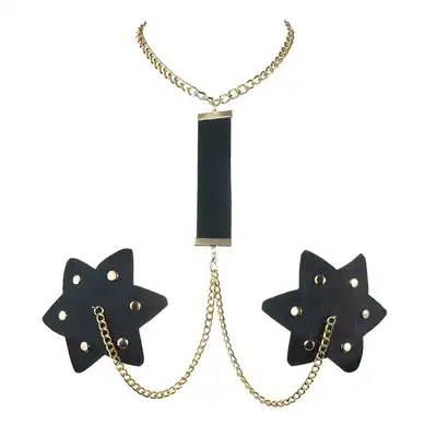 JGF Lingerie - Nipple Covers Black Star. Zmysłowe, eleganckie nasutniki czarne gwiazdy ze złotym łańcuszkiem i odpinaną obrożą
